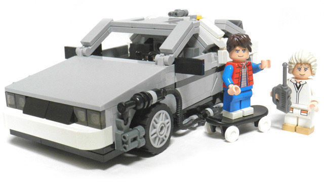 On a construit la DeLorean de Retour vers le Futur en Lego, et